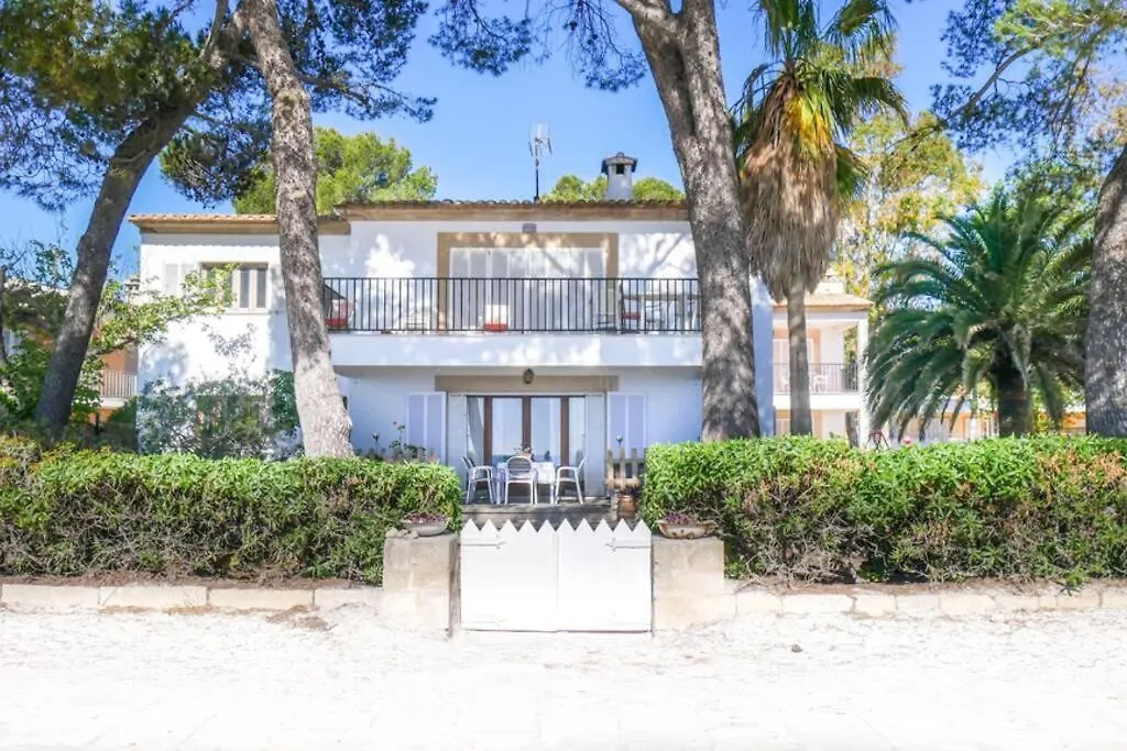 Waterfront 3 Bedroom Beach Apartment Alcudia