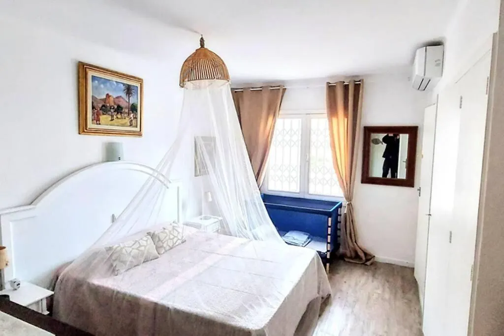 Waterfront 3 Bedroom Beach Apartment Alcudia  0*, Alcudia (Mallorca) Spain